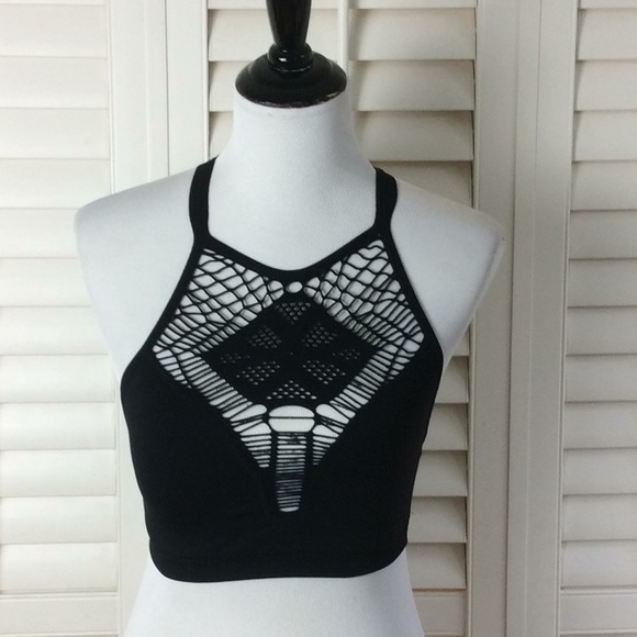 Madden NYC Juniors’ Crisscross Crochet  Halter Bralette M - Picture 2 of 4